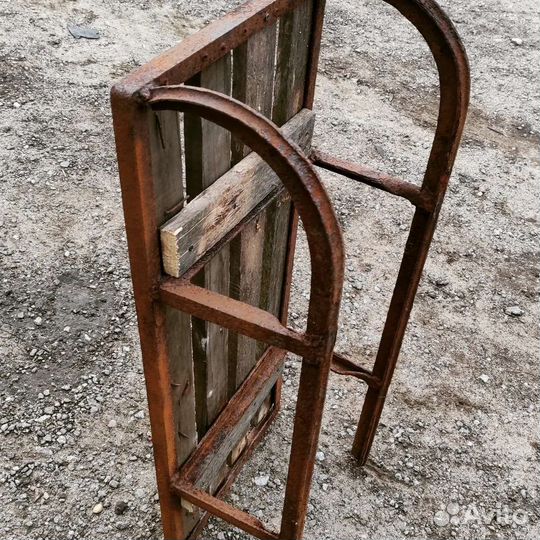 Старинные сани, Серп, Счёты СССР реквизит