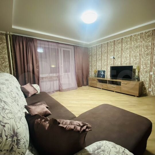 2-к. квартира, 60,5 м², 2/10 эт.