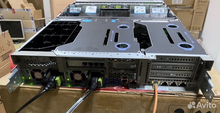 Новый сервер Cisco UCS C240 M3 SFF