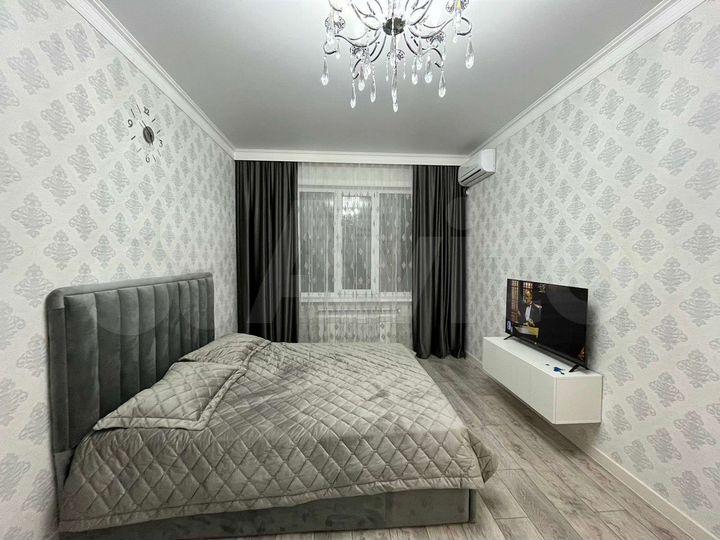 1-к. квартира, 42 м², 10/16 эт.