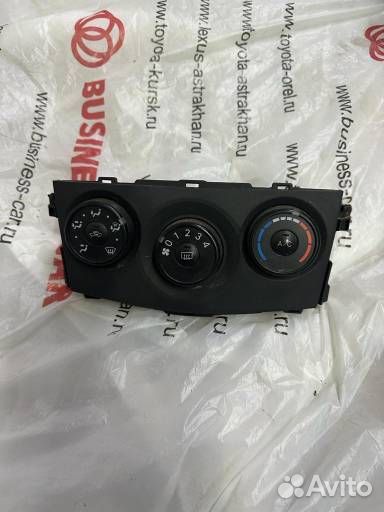 Блок управления отопителем Corolla E15 5590112140