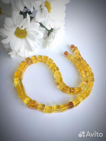 Бусы из натурального Балтийского янтаря. Кубики