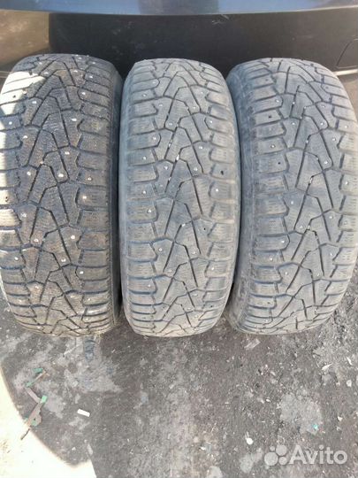 Pirelli Ice Zero 195/60 R15