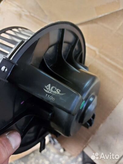 Моторчик печки для Vw Jetta