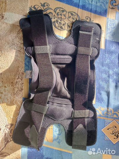 Коленный ортез