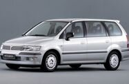 Mitsubishi Space Wagon III (1998—2004) Минивэн