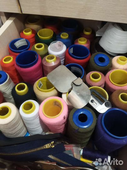 Нитки швейные бабины