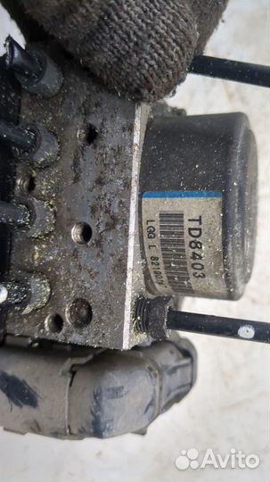 Блок абс, насос Nissan X-Trail (T31)