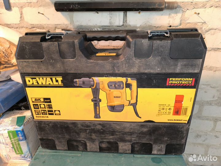 Перфоратор SDS MAX dewalt. германия