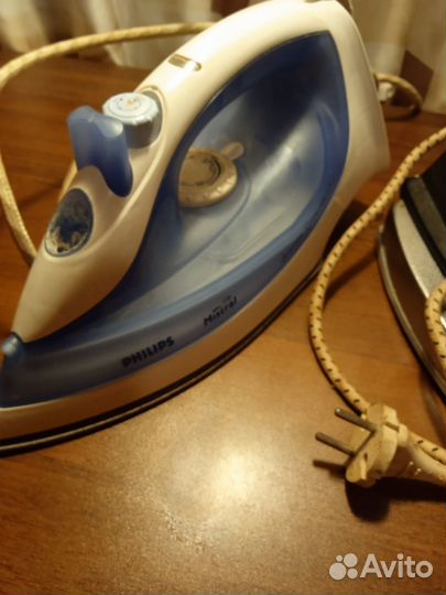 2 утюга СССР и Philips. Работающие. На запчасти