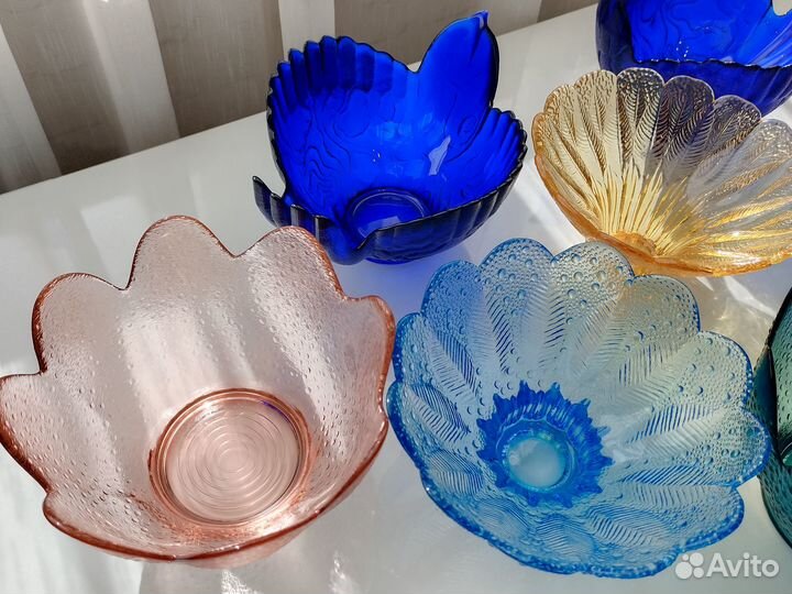 Вазы конфетницы. Цветное стекло СССР