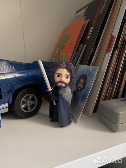 Фигурка Pop Mart Джон Сноу (Игра престолов)