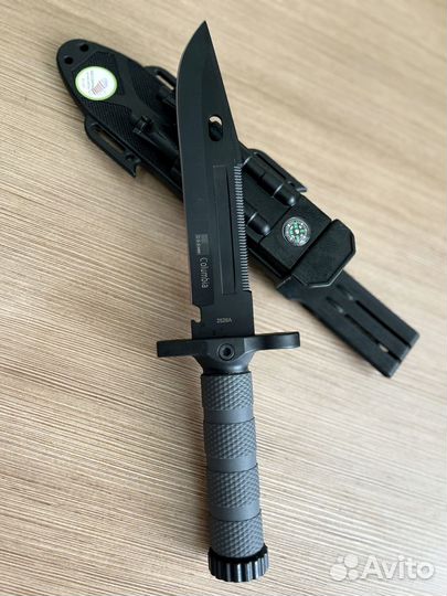 Нож туристический