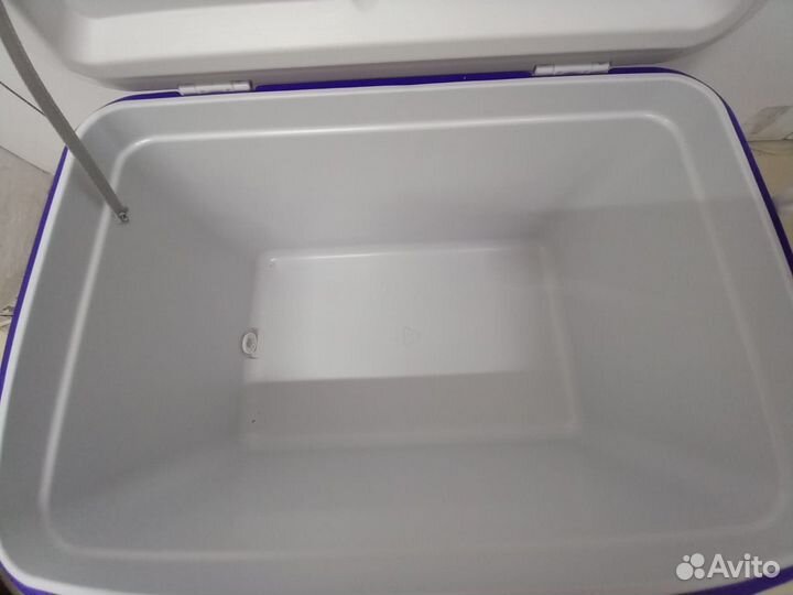 Термоконтейнер (Cooler Box) 40 литров