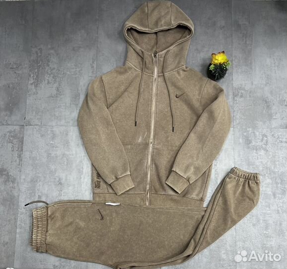 Спортивный костюм Nike