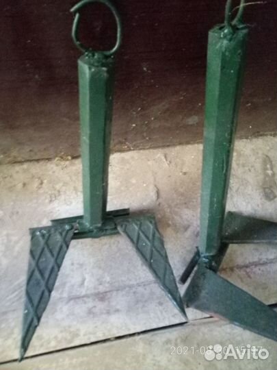 Якорь для лодки