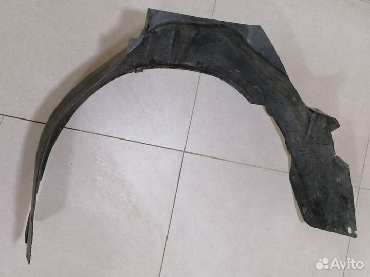 Подкрылок Audi 80 1990 893821171 B3 передний левый