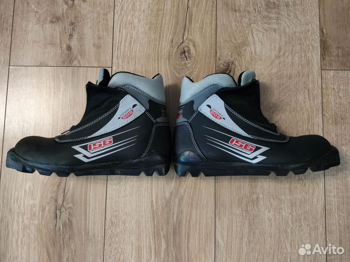 Лыжные ботинки 38