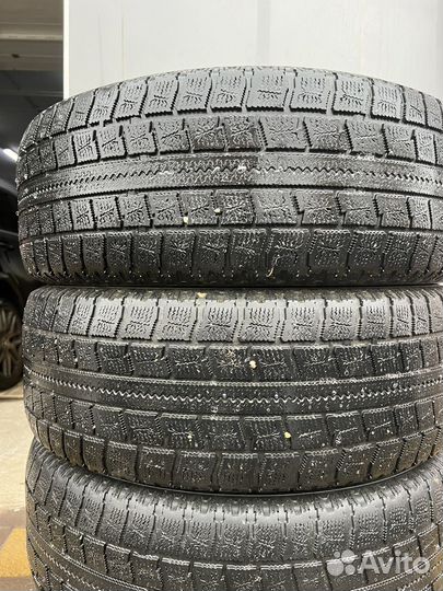 Toyo Observe GSi-5 225/60 R17 99T