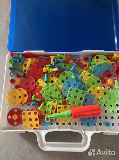 Конструктор с шуруповертом Creative Magic