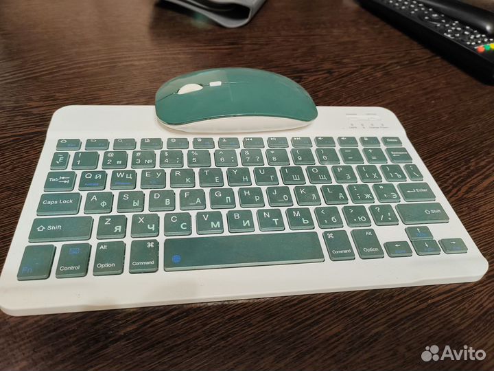 Клавиатура беспроводная с мышкой
