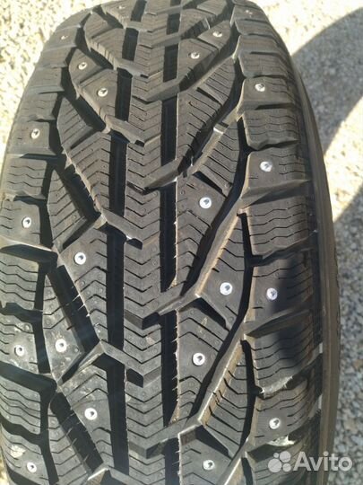 Tigar SUV Ice 215/65 R16
