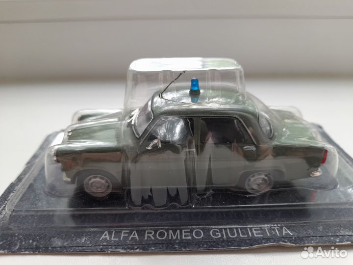 1/43 Полицейские машины мира