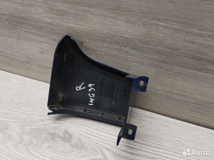 Накладка под фонарь Mercedes Vito