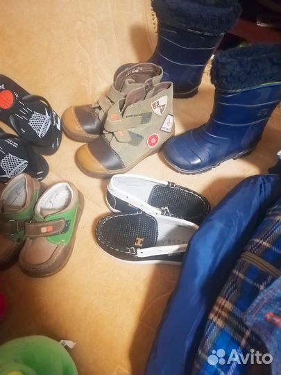 Пакет вещей и обуви на мальчика