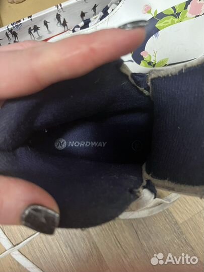 Коньки для девочки 35 размер