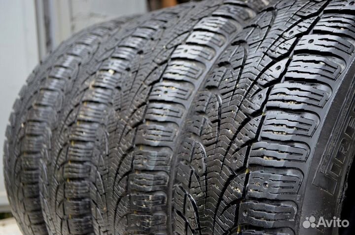 Pirelli Winter Carving Edge 215/60 R17