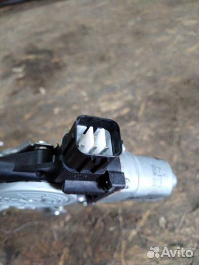 Стеклоподъемник передний правый Mitsubishi Asx