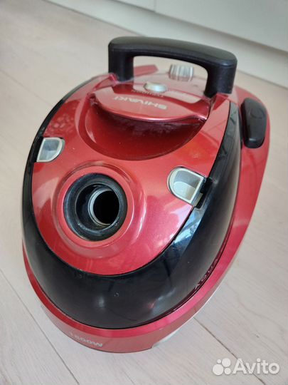 Пылесос Shivaki SVC-1747R