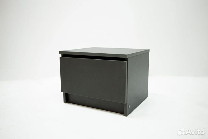 Тумба прикроватная