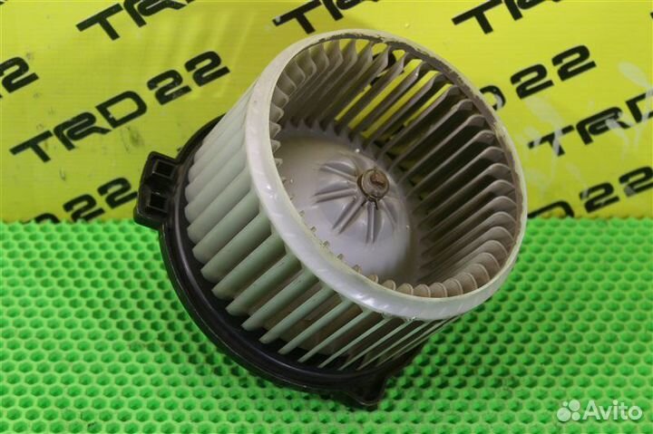 Мотор печки Toyota Ipsum ACM21 2AZ-FE