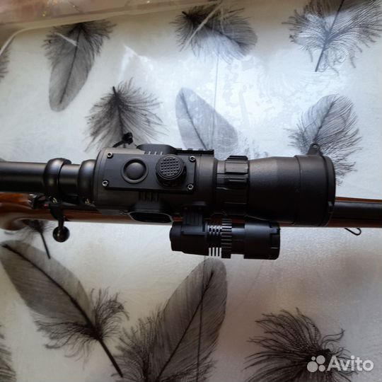 Прицел ночного и дневного видения yukon и гледелка