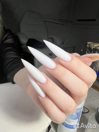 Маникюр педикюр