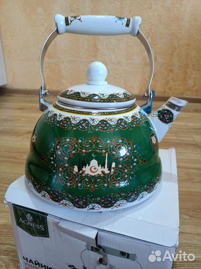 Чайник эмалированный новый
