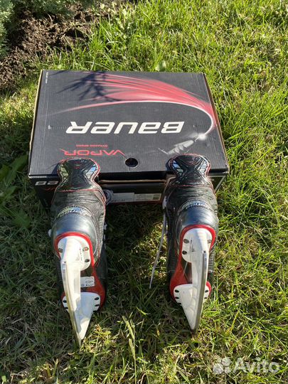 Хоккейные коньки bauer