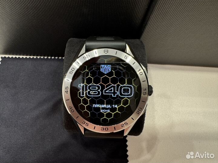 Часы Tag Heuer connected 3 45мм