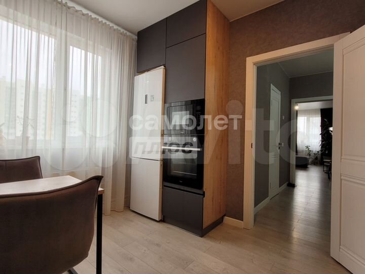 2-к. квартира, 58 м², 2/9 эт.