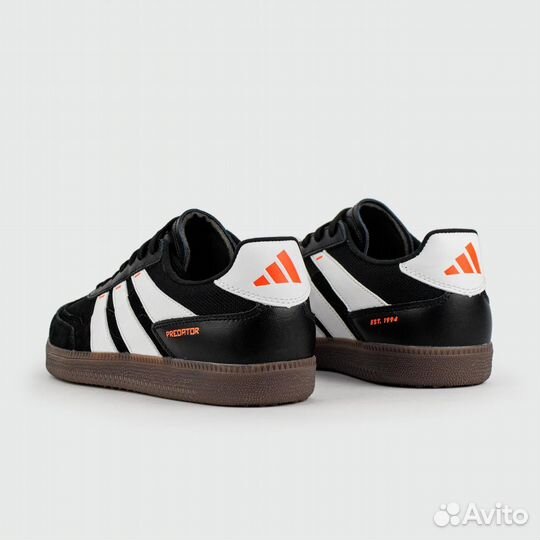 Футзалки Adidas Predator Freestyle