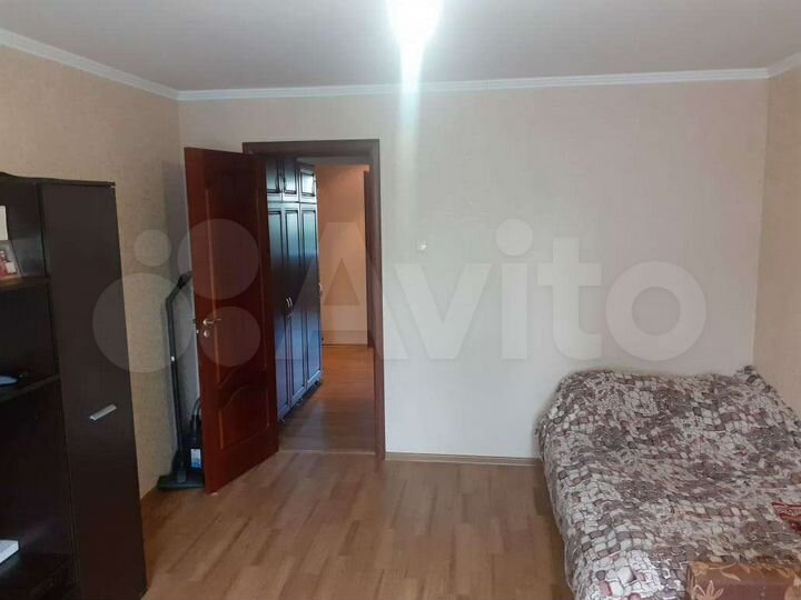 2-к. квартира, 54 м², 3/10 эт.