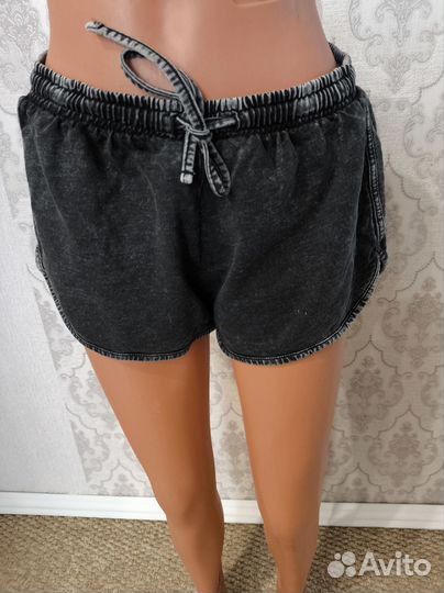 Шорты женские 44-46 Levi's, Es mara, Cherokee