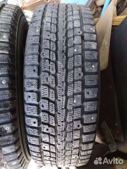 Dunlop SP Winter Ice 07 215/70 R16 100T