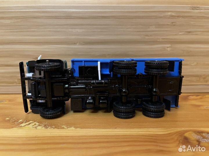 Модель автомобиля «Камаз» 5320