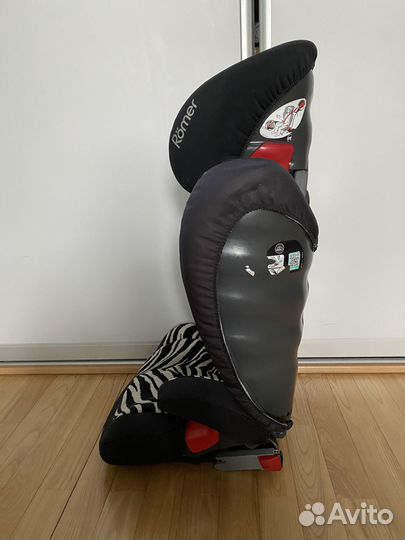 Автокресло Romer Britax Kidfix Zebra 15-36 кг Авто