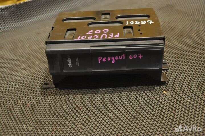 CD- чейнджер Peugeot 607 9D