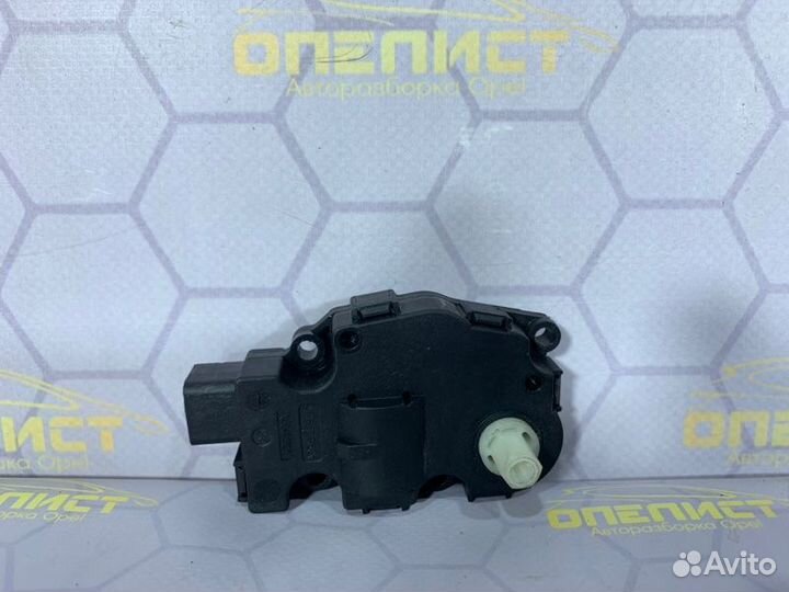 Сервопривод заслонки печки Mercedes S-Class W221