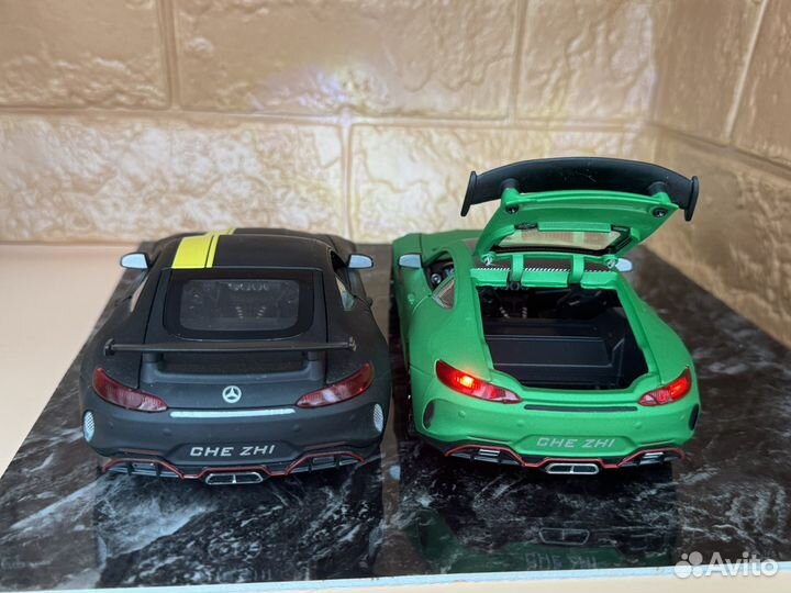 Модель Mercedes-Benz AMG GT R металл 1:24